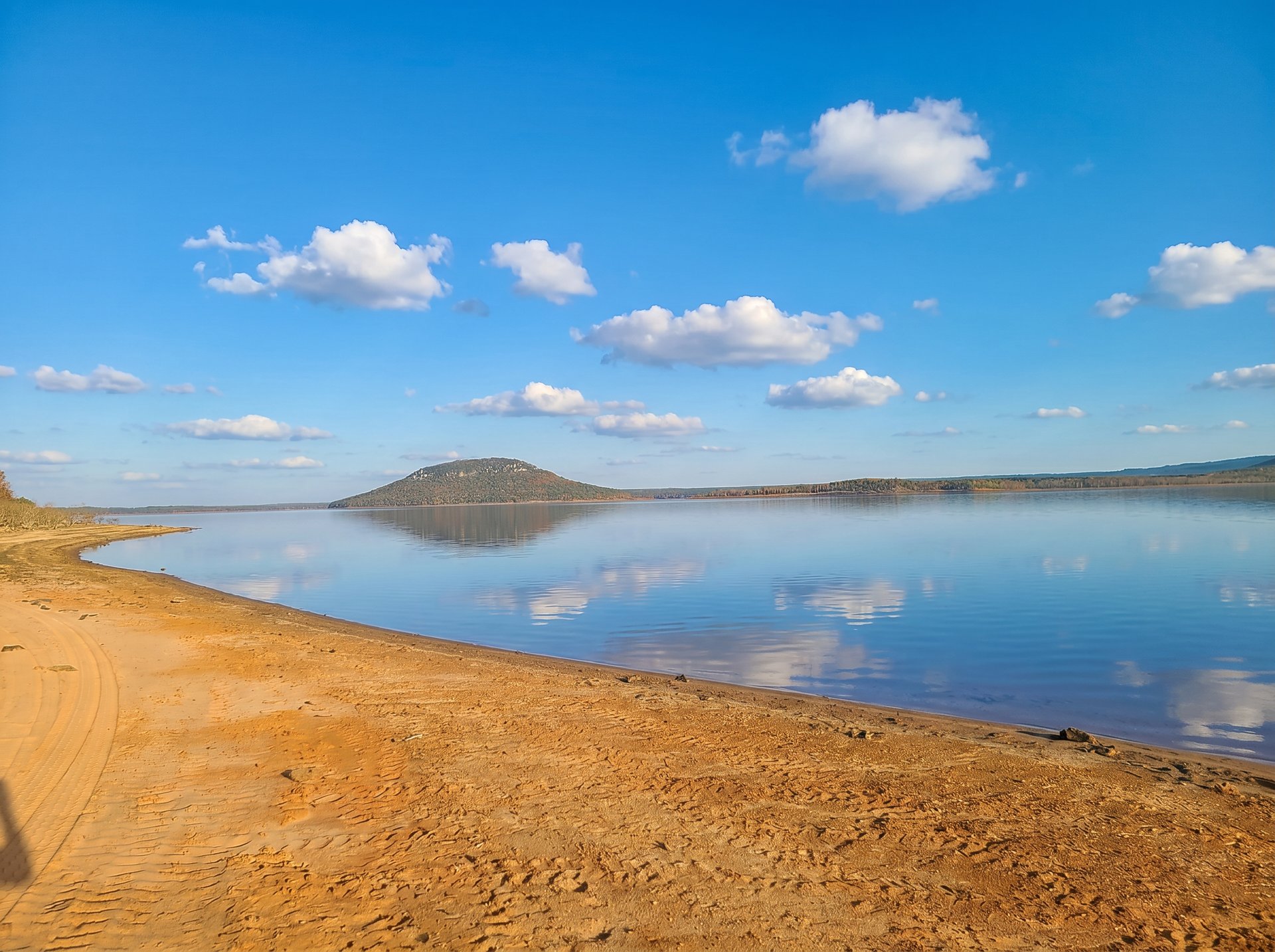 Shoreline of Greers Ferry Lake with Ozark mountain backdrop near Fairfield Bay, Arkansas